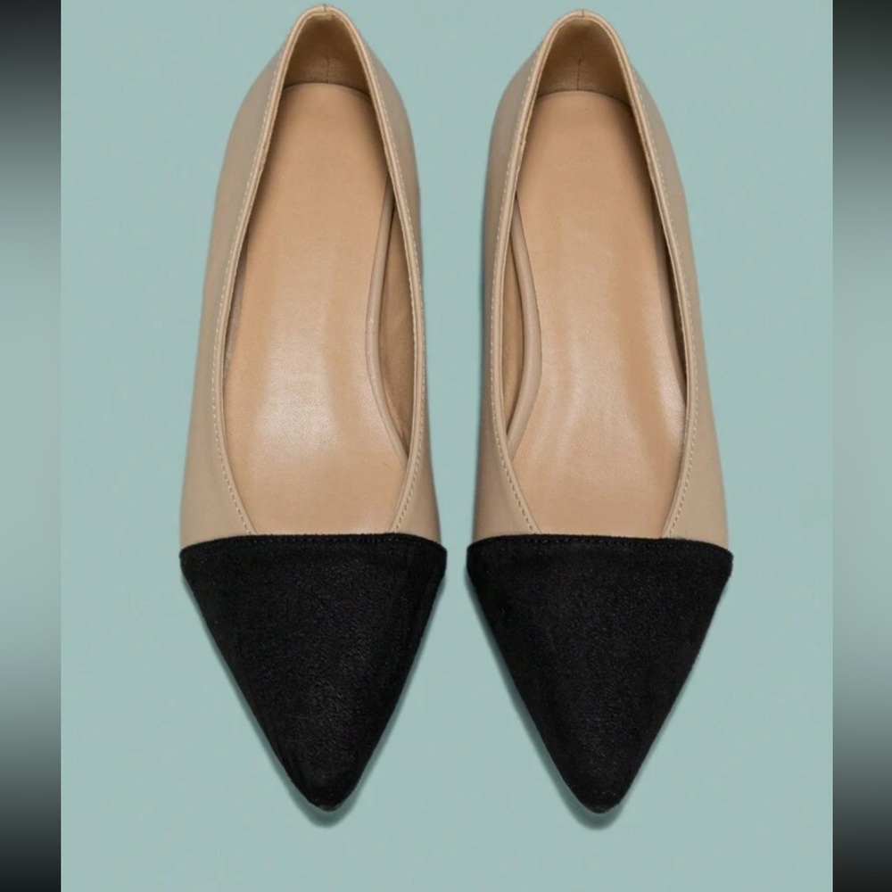 Woman’s flats - new in box